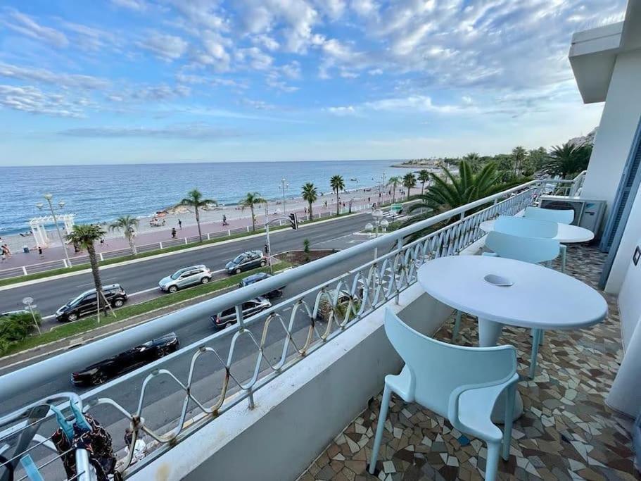Beach Front, Superbe Appartement Pour 4 Personnes Nice Buitenkant foto