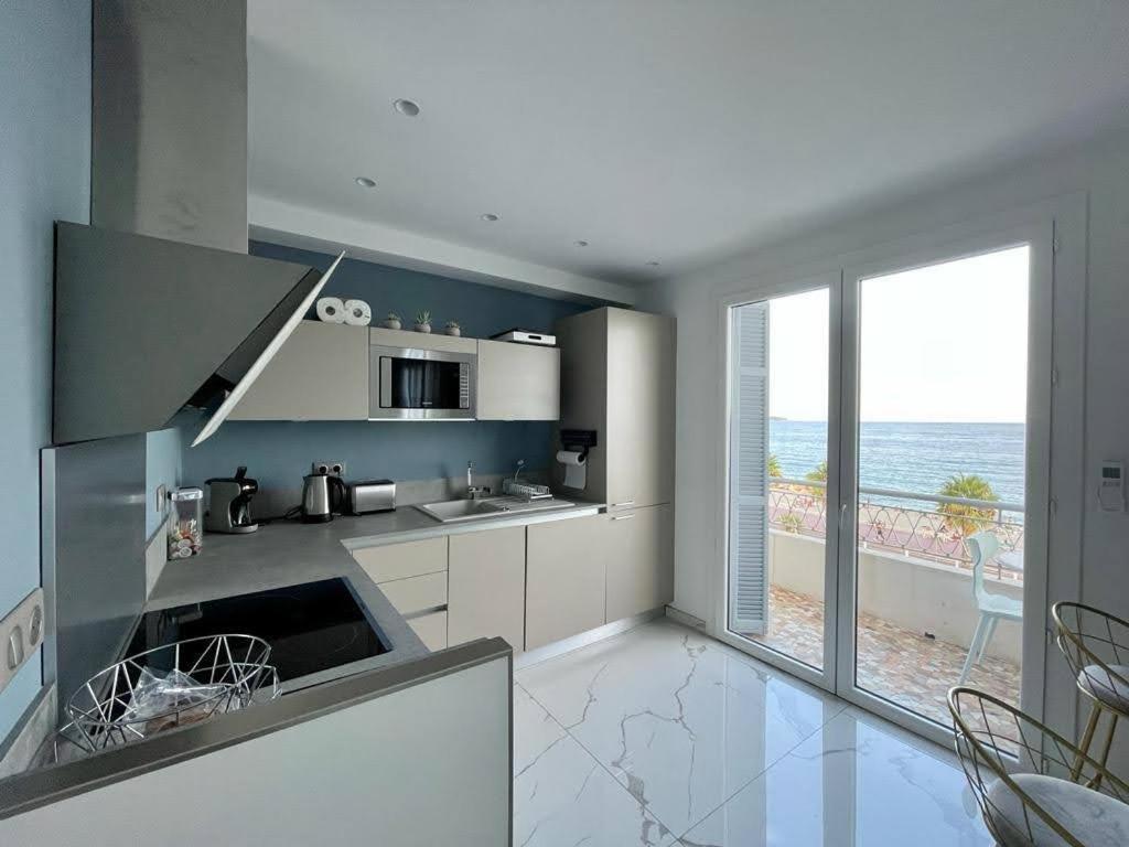 Beach Front, Superbe Appartement Pour 4 Personnes Nice Buitenkant foto