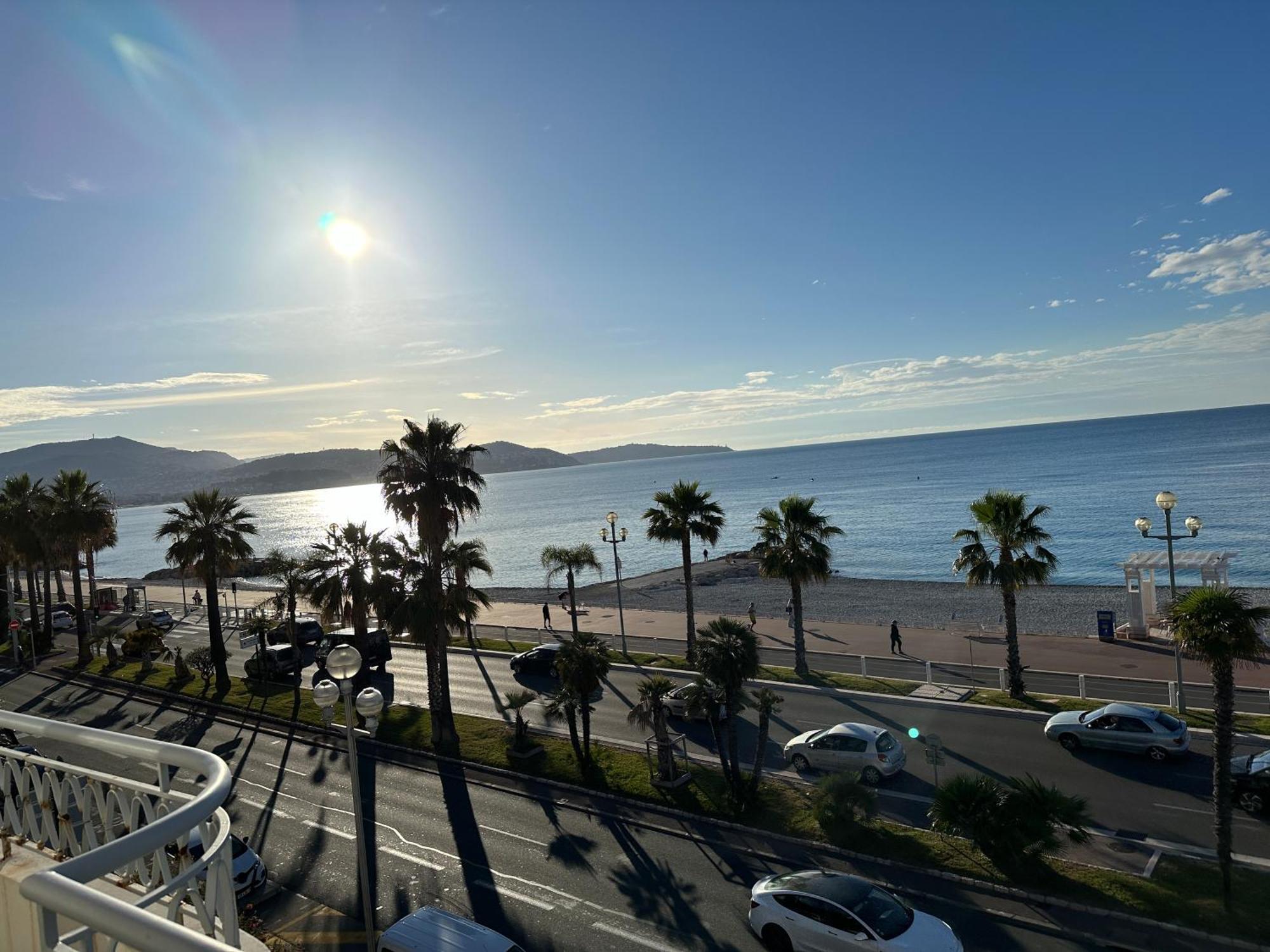 Beach Front, Superbe Appartement Pour 4 Personnes Nice Buitenkant foto