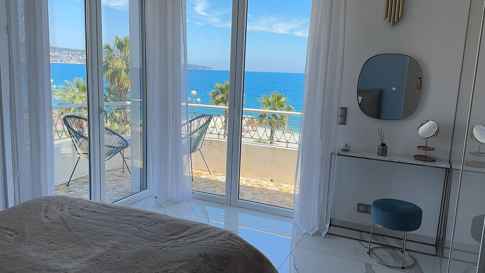 Beach Front, Superbe Appartement Pour 4 Personnes Nice Buitenkant foto